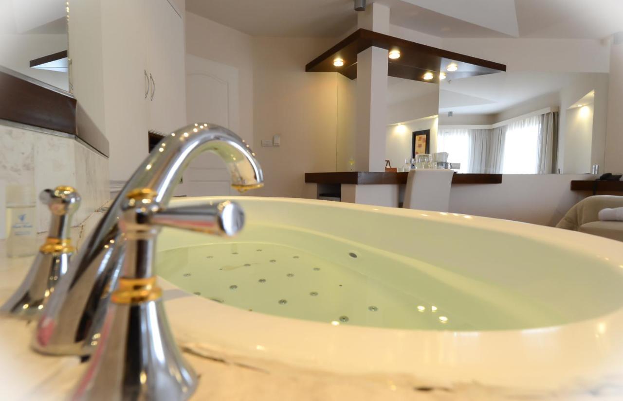 Santa Cecilia Resort & Spa I Villa Carlos Paz Eksteriør billede